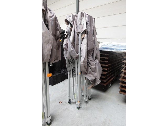 Vouwtent - afbeelding 4 van  4