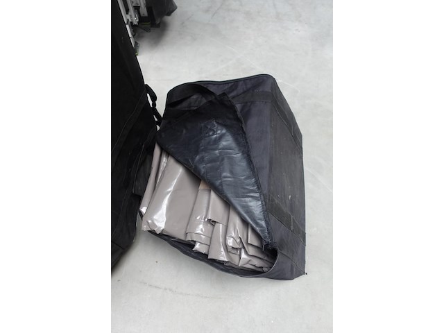 Vouwtent - afbeelding 6 van  7