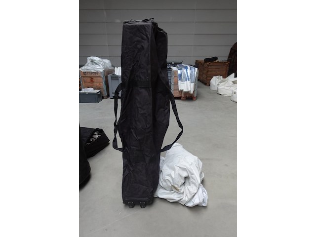 Vouwtent - afbeelding 2 van  3