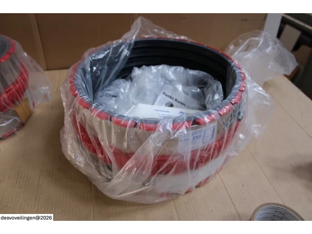Vpc-buiskoppeling (250mm tot 324mm) - afbeelding 2 van  2