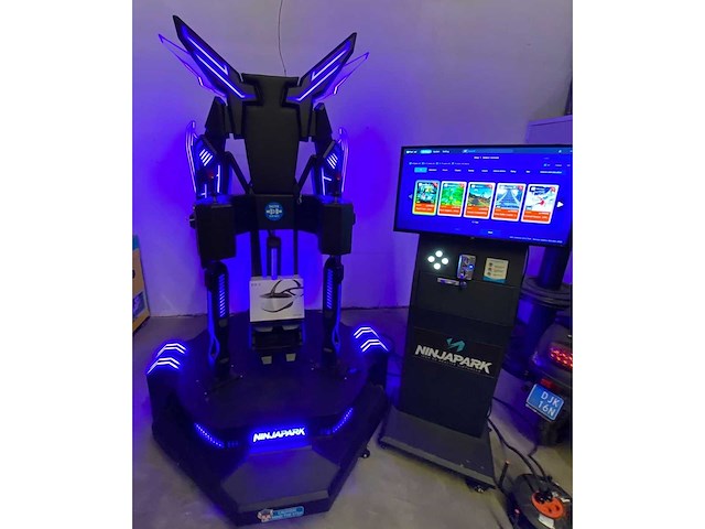 Vr gaming - eagle flight - virtual reality arcade - 2016 - afbeelding 1 van  7