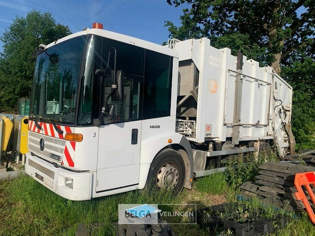 Vrachtauto - vuilniswagen - afbeelding 1 van  20