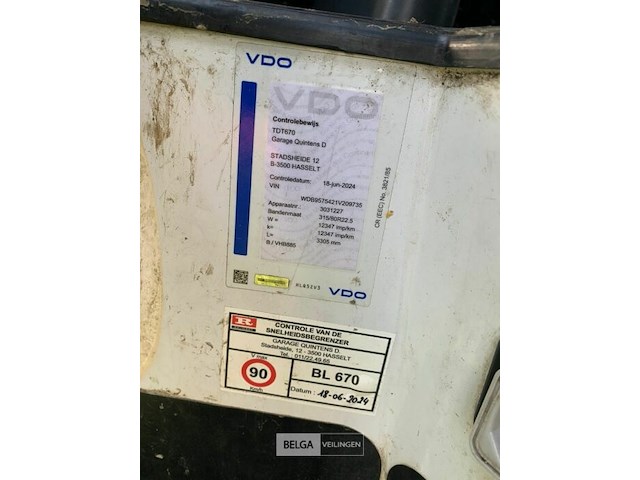 Vrachtauto - vuilniswagen - afbeelding 13 van  20