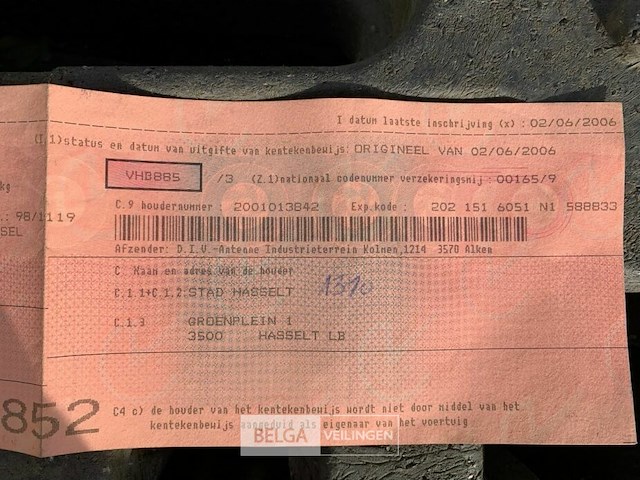 Vrachtauto - vuilniswagen - afbeelding 16 van  20