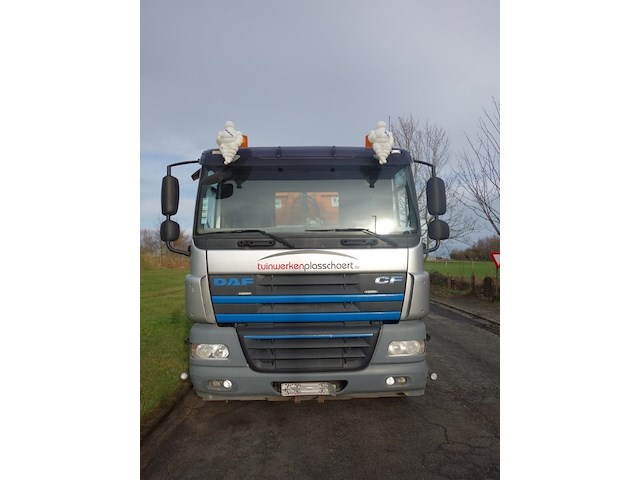Vrachtwagen daf - afbeelding 10 van  16