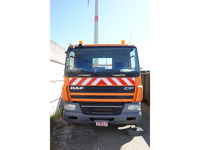 Vrachtwagen daf - afbeelding 5 van  12