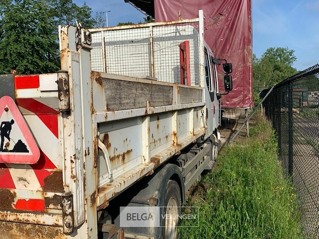 Vrachtwagen dubbel cabine - afbeelding 5 van  26