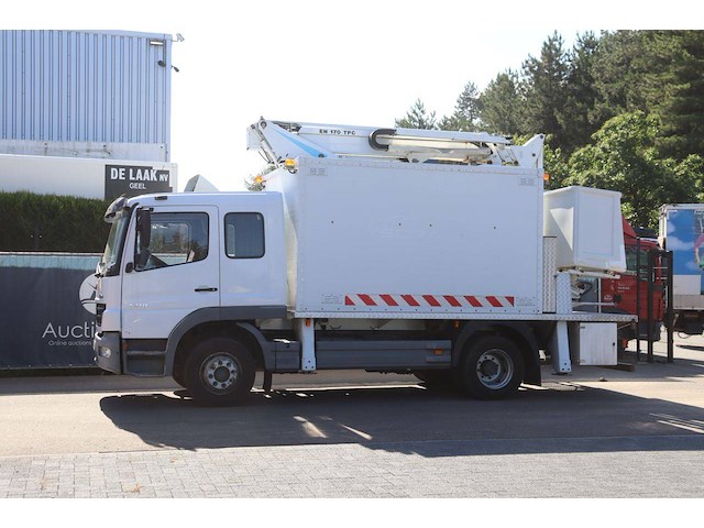 Vrachtwagen hoogwerker mercedes-benz atego 1218 diesel 2006 - afbeelding 1 van  1
