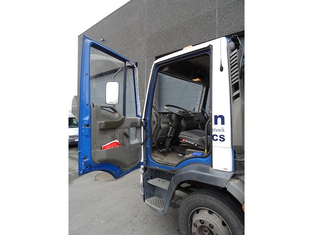 Vrachtwagen iveco 120e15 - afbeelding 7 van  37