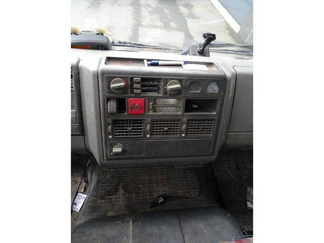 Vrachtwagen iveco 120e15 - afbeelding 11 van  37