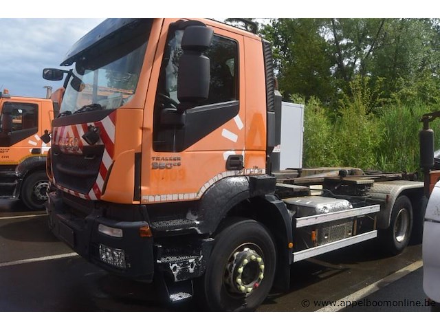 Vrachtwagen iveco, ad 260t, wjme2nps70c297105, 1e insch 10/12/2014, 8710cm³, 265kw, diesel, euro vi, 133964km vlgs ltst keuring (2025), inschrijvingsbewijs deel i en ii, keuringsbewijs (geldig tot 07/10/2026), gelijkvormigheidsattest, identificatieverslag - afbeelding 1 van  18