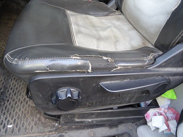 Vrachtwagen iveco daily - afbeelding 3 van  22