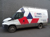 Vrachtwagen iveco daily