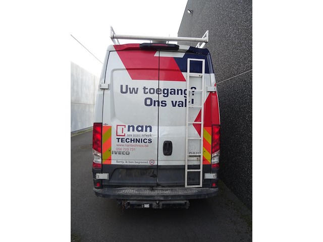 Vrachtwagen iveco daily - afbeelding 16 van  22