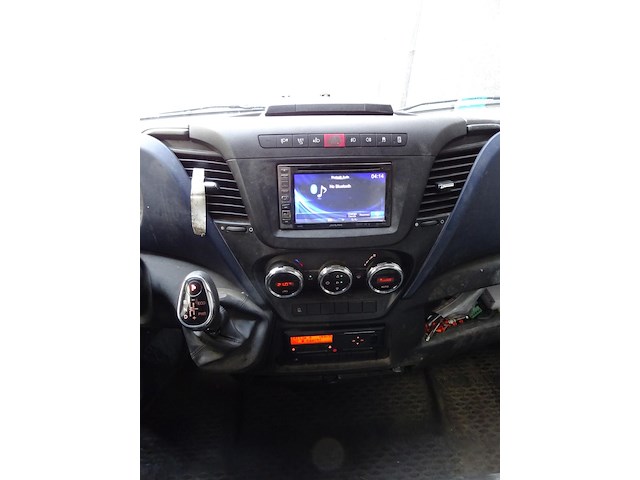 Vrachtwagen iveco daily - afbeelding 20 van  22