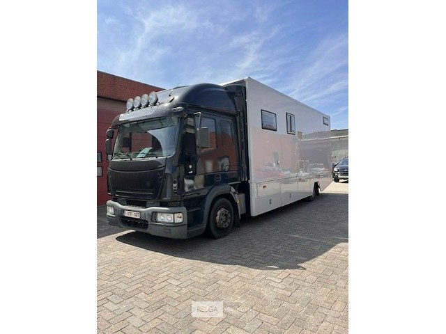 Vrachtwagen iveco eurocargo - afbeelding 1 van  33