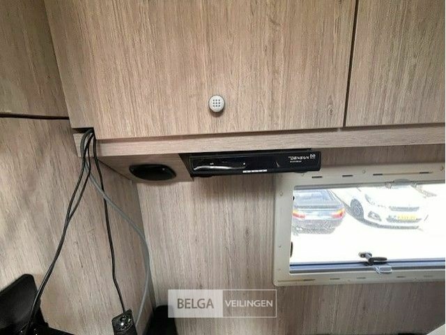 Vrachtwagen iveco eurocargo - afbeelding 24 van  33