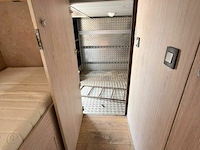 Vrachtwagen iveco eurocargo - afbeelding 26 van  33