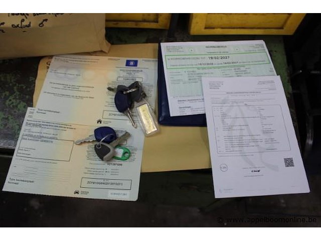 Vrachtwagen iveco ig110ew, 4x4, datum 1ste inschrijving 6/3 /2014, chassisnummer zcfb1dg8402613913, km-stand laatste keuring 46.889, euro eev - afbeelding 2 van  10