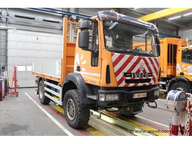 Vrachtwagen iveco ig110ew, 4x4, datum 1ste inschrijving 6/3 /2014, chassisnummer zcfb1dg8402613913, km-stand laatste keuring 46.889, euro eev - afbeelding 4 van  10