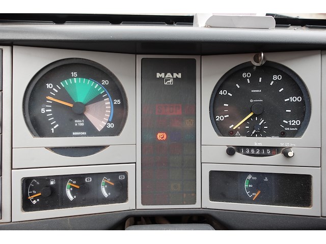 Vrachtwagen man - afbeelding 20 van  21