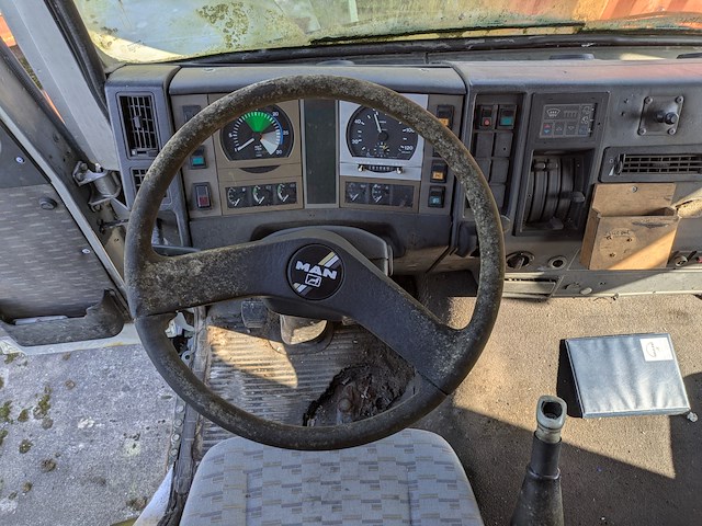 Vrachtwagen man - afbeelding 21 van  21