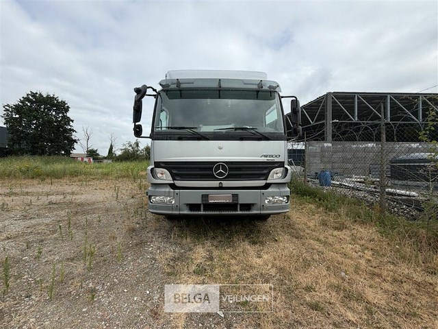 Vrachtwagen mercedes atego - afbeelding 10 van  44