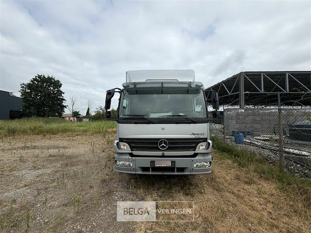 Vrachtwagen mercedes atego - afbeelding 20 van  44