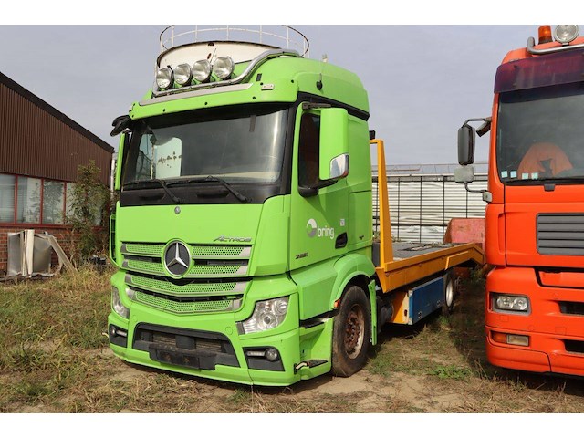 Vrachtwagen mercedes-benz actros 2551 diesel 2017 - afbeelding 1 van  1