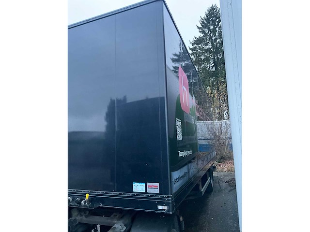 Vrachtwagen mercedes+ oplegger ackermann - afbeelding 3 van  39