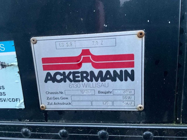 Vrachtwagen mercedes+ oplegger ackermann - afbeelding 6 van  39