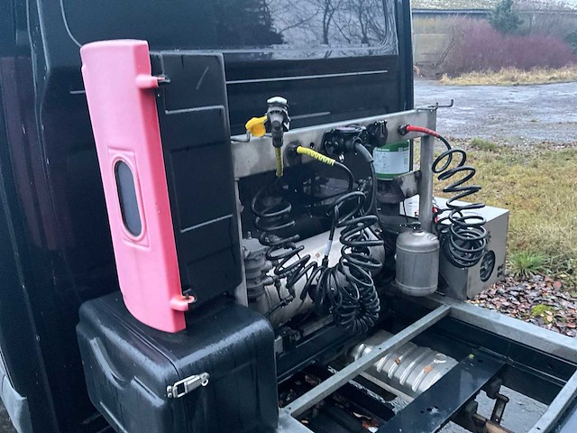 Vrachtwagen mercedes+ oplegger ackermann - afbeelding 8 van  39