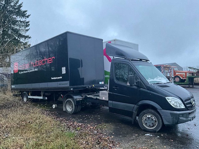 Vrachtwagen mercedes+ oplegger ackermann - afbeelding 1 van  39