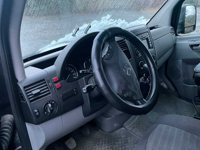 Vrachtwagen mercedes+ oplegger ackermann - afbeelding 14 van  39