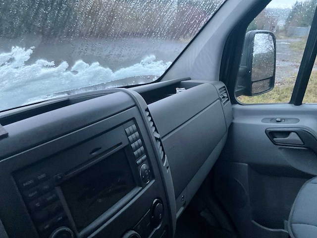 Vrachtwagen mercedes+ oplegger ackermann - afbeelding 21 van  39