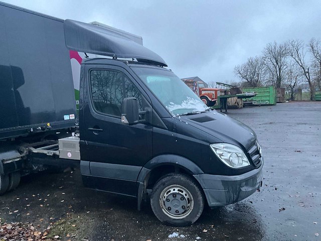 Vrachtwagen mercedes+ oplegger ackermann - afbeelding 12 van  39