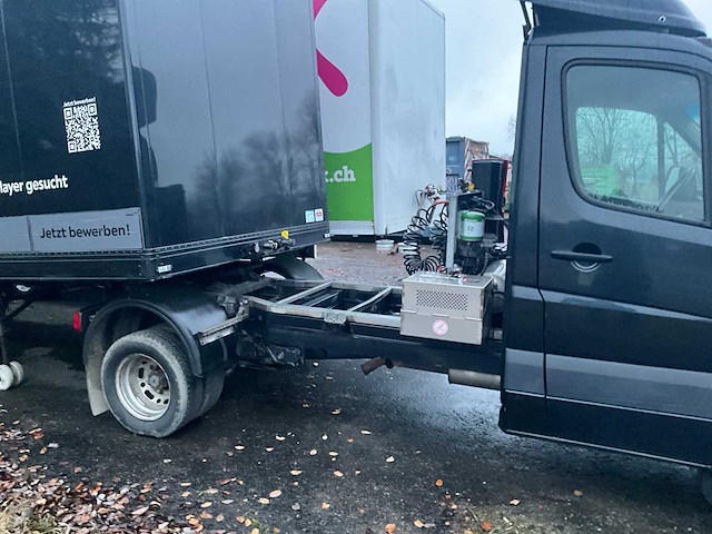 Vrachtwagen mercedes+ oplegger ackermann - afbeelding 34 van  39