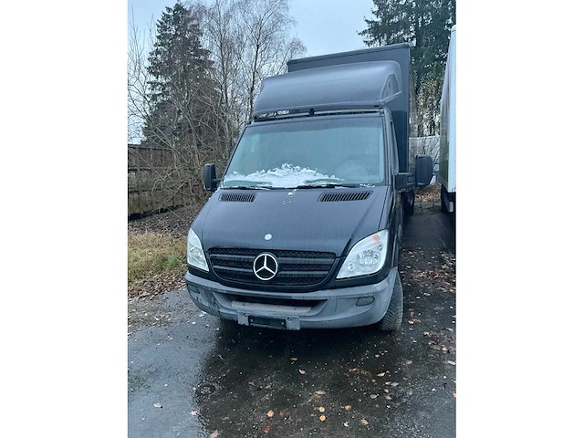 Vrachtwagen mercedes+ oplegger ackermann - afbeelding 36 van  39