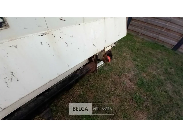 Vrachtwagen nissan - afbeelding 2 van  33