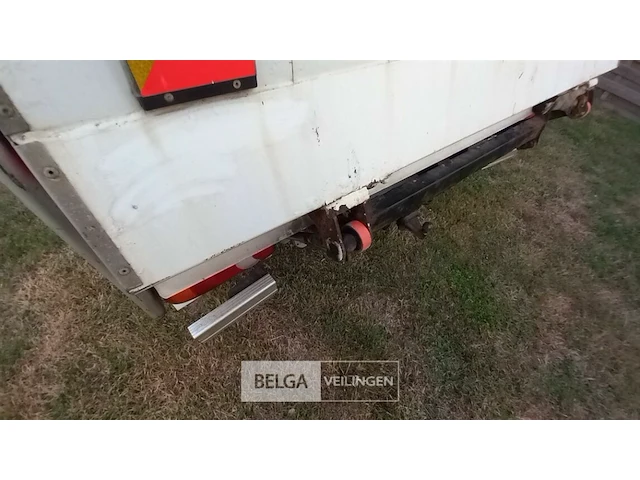 Vrachtwagen nissan - afbeelding 3 van  33