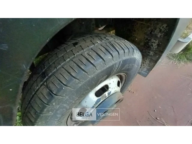 Vrachtwagen nissan - afbeelding 6 van  33