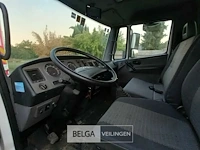 Vrachtwagen nissan - afbeelding 9 van  33