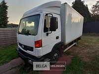 Vrachtwagen nissan