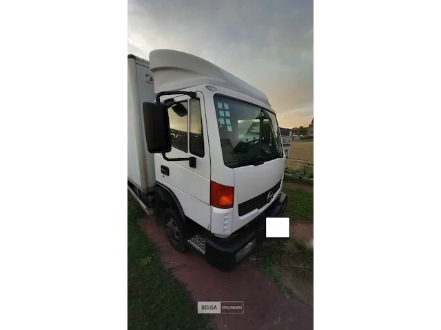 Vrachtwagen nissan - afbeelding 17 van  33