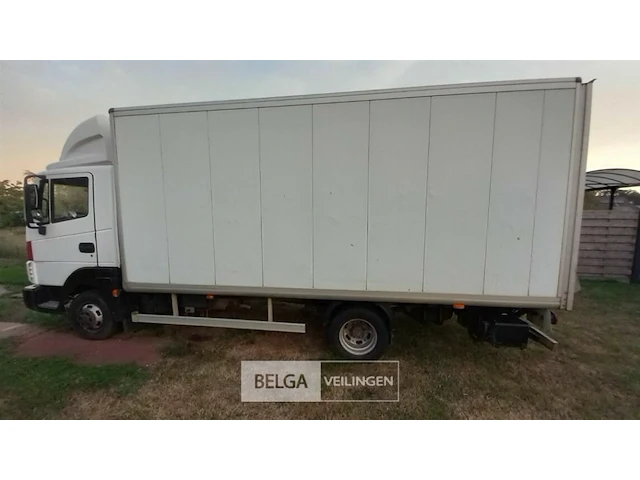 Vrachtwagen nissan - afbeelding 21 van  33