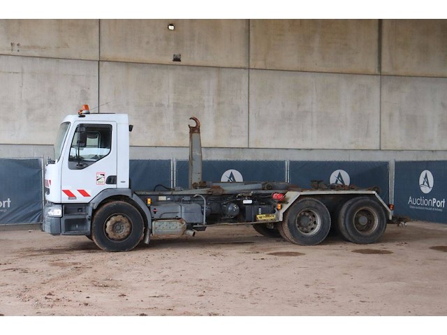 Vrachtwagen renault premium 370dci diesel 370pk 2004 met haakarmsysteem - afbeelding 1 van  1