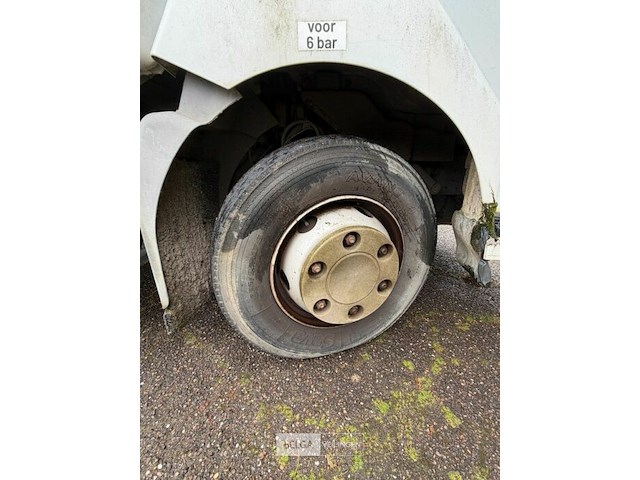 Vrachtwagen renault - afbeelding 15 van  32