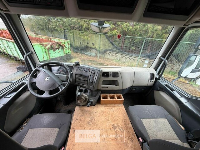 Vrachtwagen renault - afbeelding 26 van  32