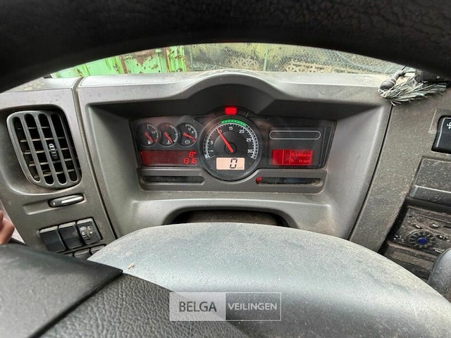 Vrachtwagen renault - afbeelding 27 van  32