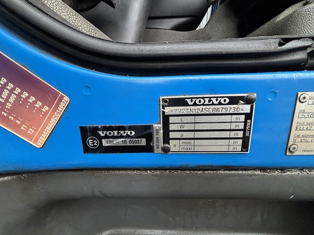 Vrachtwagen volvo fl - afbeelding 12 van  18